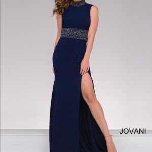 JOVANI NAVY JEWELED GOWN! Size 4! NWT!